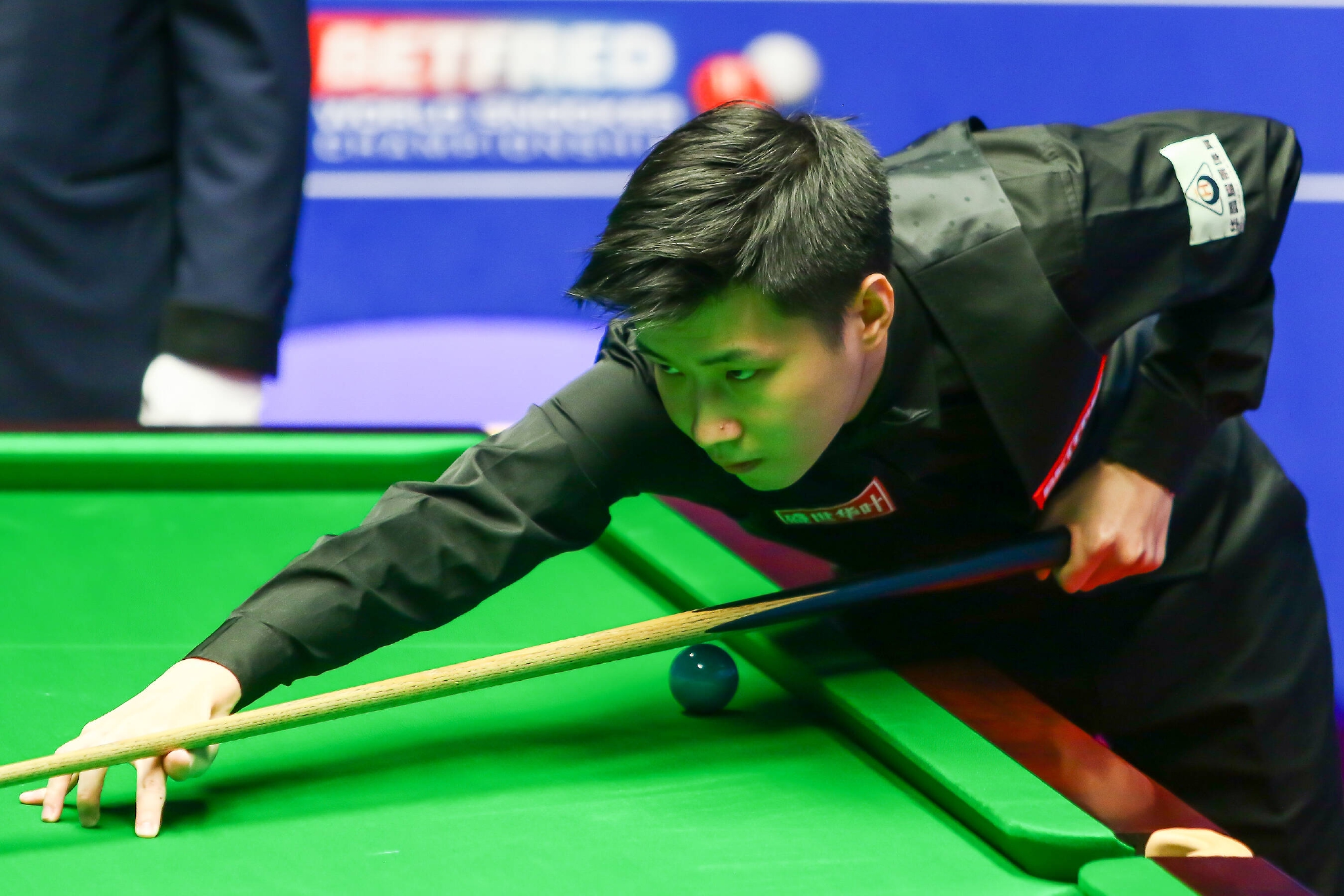 艳妮这样坚 艳妮这样坚