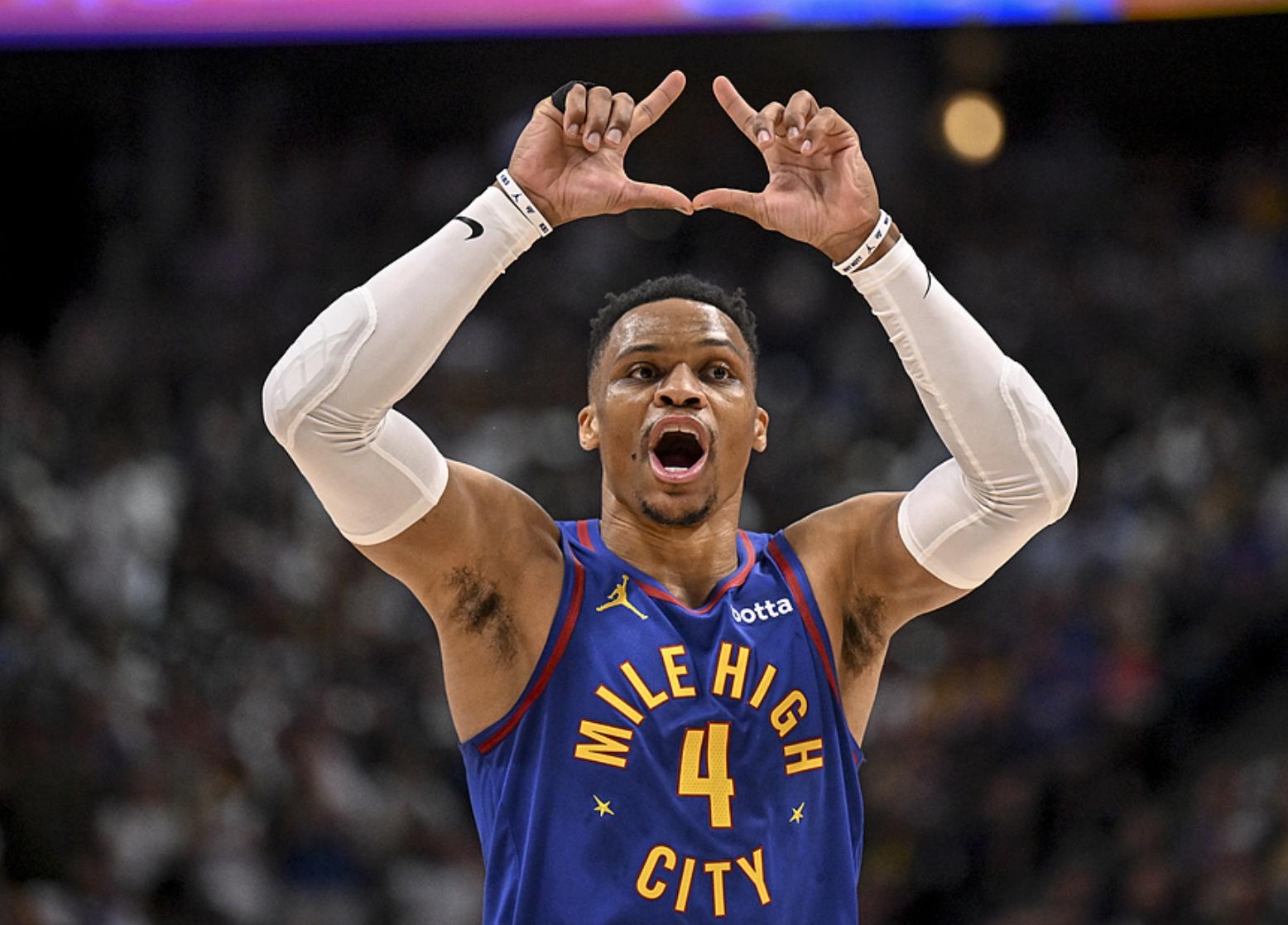 狂轰5球+终结5场不胜！切尔西新帅首秀大胜，将对决阿森纳